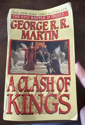 A Clash of Kings George RR Martin- MMPB  1st edition 10th printing (PB, 1999) - Image 1 of 4