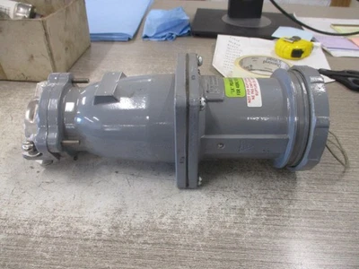 Conector RussellStoll JCS1534LK 150A 250V 600VAC 400Hz 3P 4W Foto 1 de 4