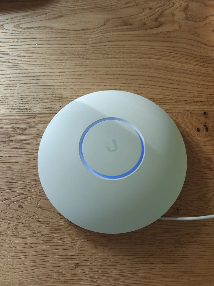 Ubiquiti Networks UniFi AC Pro Wireless Access Point - Weiß - Bild 1 von 1