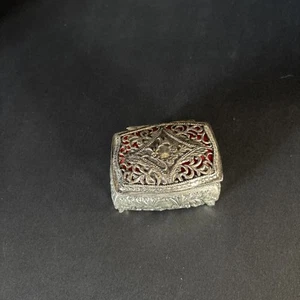 Silver Tone Trinket/jewelry Box Floral Design Red Felt Interior Japan Vintage - Picture 1 of 8