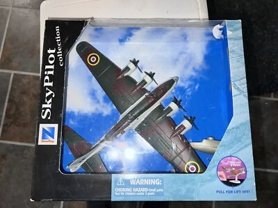 Sky Pilot Collection B17 Air Rescue Fighter Plane with Stand by NewRay - Camo - Image 1 of 4