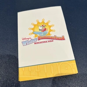 Walt Disney World Winter Summerland Miniature Golf Course Unused Scorecard - Picture 1 of 5