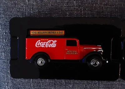 MATCHBOX COLLECTIBLES MINT IN BOX COCA COLA 1937 GMC VAN 1/43 #YPC02 - Image 1 of 4