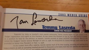 Tommy Lasorda SIGNED Los Angeles Dodgers 2003 Media Guide MLB LA - Picture 1 of 4