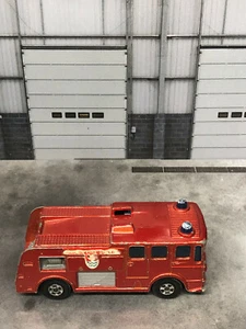 Matchbox Lesney 1969 Merryweather Fire Engine Diecast Car - Picture 1 of 9