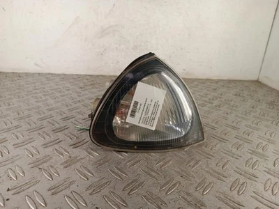 Optique avant secondaire droit (feux)(clignotant) TOYOTA AVENSIS 1 PHASE 1 - Photo 1/2