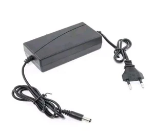 Alimentatore ingresso a 220 V 12v 3A per telecamere strisce led - Foto 1 di 1