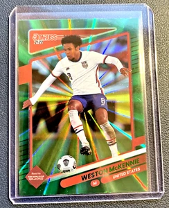 Láser holo verde Weston McKennie 2021-22 Donruss Qatar EE. UU. sin montar o nunca montado Copa del Mundo EE. UU. - Imagen 1 de 2