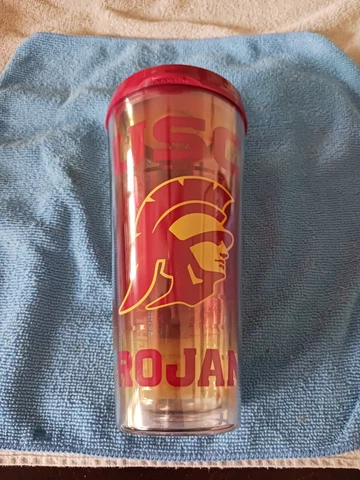 New Tritan USC Trojans "Fight On" 22oz Plastic Tumbler w/Lid Cover