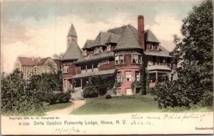 Postal UDB Delta Upsilon Fraternity Lodge Ithaca, Nueva York NY c1906 - Imagen 1 de 2