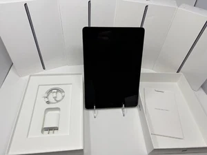 Apple iPad 9th Gen. 64GB, Wi-Fi, 10.2 in - Space Gray - Apple Box - Afbeelding 1 van 6