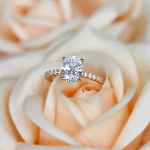 Solitario de diamantes simulados de corte ovalado de 3 quilates con acabado d... - Imagen 1 de 7