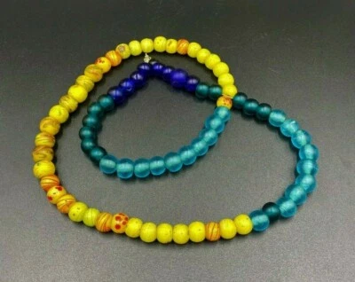 Antiguo collar antiguo vintage de cuentas de vidrio comercial del Himalaya Mala del siglo XVIII Foto 1 de 4