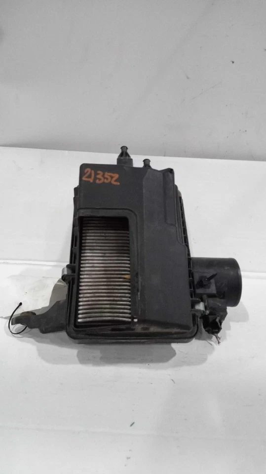 2015 Nissan Rogue Air Cleaner Assembly OEM 165004BA3A Used 2.5L Engine Foto 1 de 4
