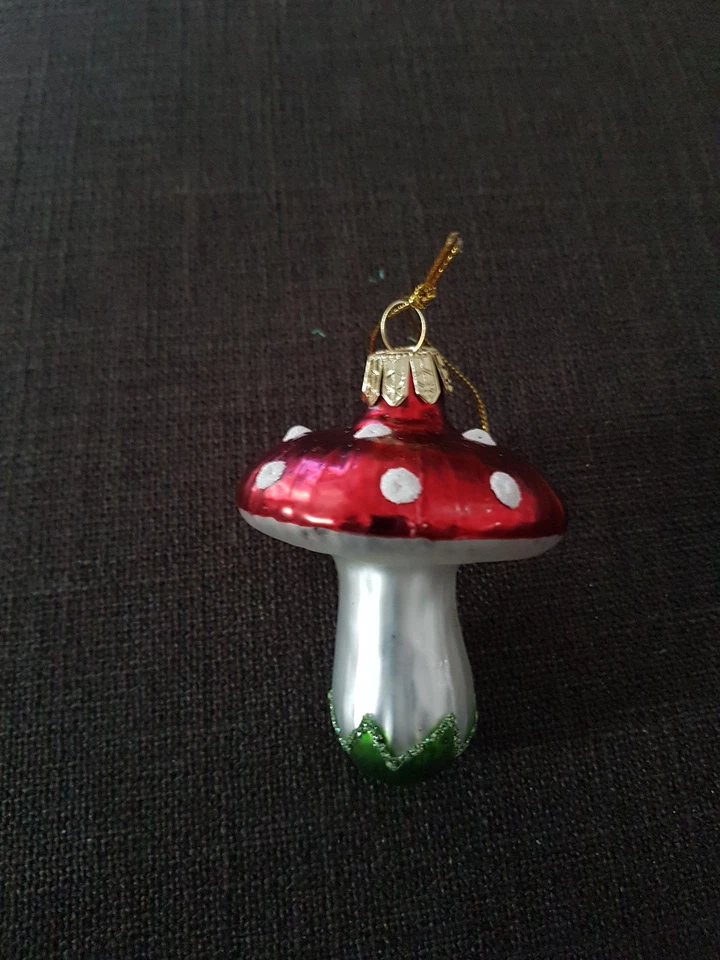 Weihnachtsschmuck Pilz Hängend ca 8 cm lang - Bild 1 von 1