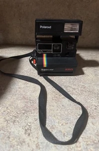 Vintage POLAROID Supercolor 635CL Kamera mit Regenbogenstreifen UNGETESTET für Ersatzteile - Bild 1 von 4