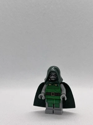 Lego - Dr. Doom : sh0052 Minifigure Marvel Super Hero Authentic - Image 1 of 4