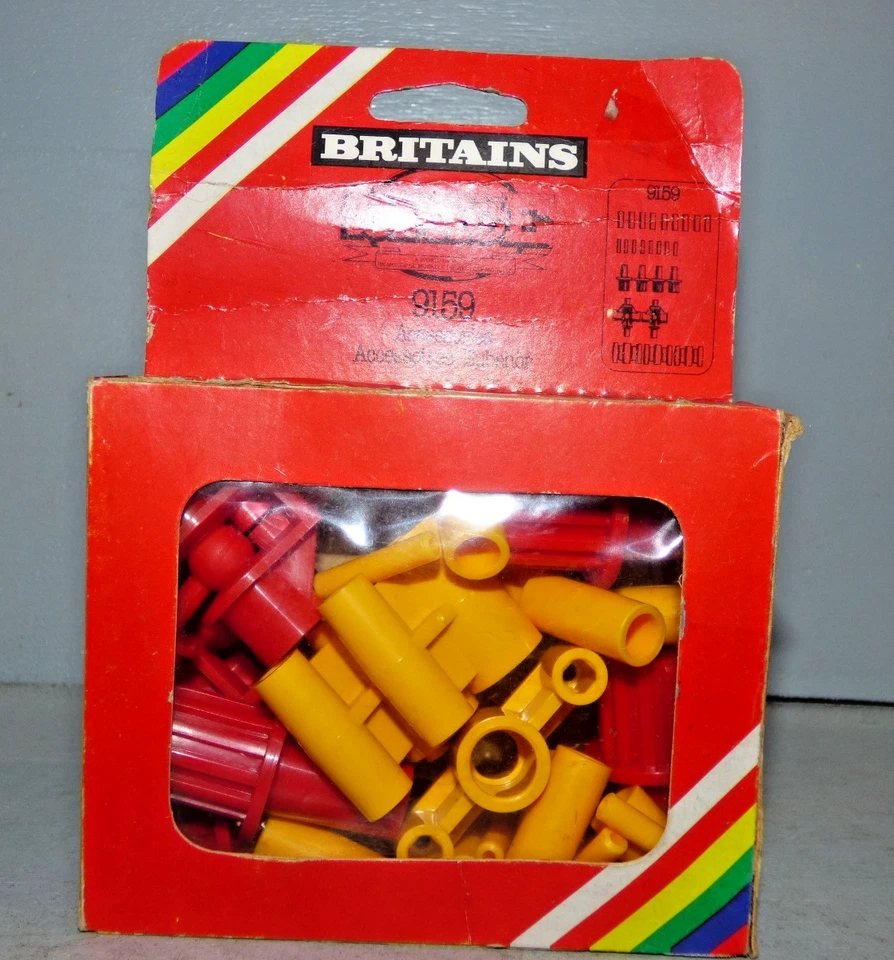 Britains Space Toy Accessories Pack no. 9159 1:32nd scale - Image 1 of 1