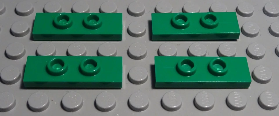 Lego Plate Converter 1X3 Green 4 Pieces - Image 1 of 1