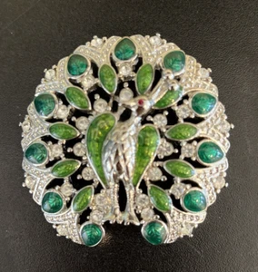 Vintage Trifari Brooch Enamel Rhinestone Peacock 1997 Pin Silver Tone Green - Imagen 1 de 5