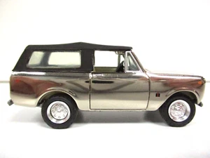 JOHNNY LIGHTNING - TRUCKIN' AMERICA - 1979 INTERNATIONAL SCOUT II - 1/64 DIECAST - Picture 1 of 12