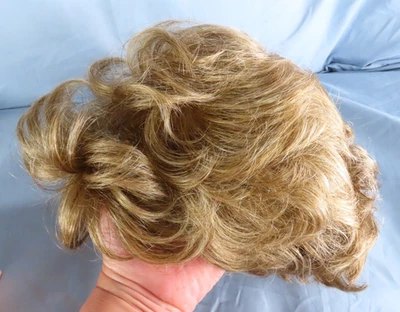 PELUCA GABOR Flexlite Gorra Ajuste Personal PLUMOSA ONDULADA Rubio Oscuro Destacados A Foto 1 de 4