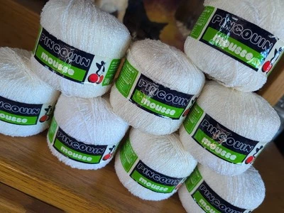 Hilo de mousse Pingouin blanco (8) madejas acetato/poliamida 50 g Foto 1 de 4