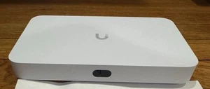 Ubiquiti UniFi Cloud Gateway Fiber UCG-Fiber (30W) M.2 Tray included no drive - Bild 1 von 10