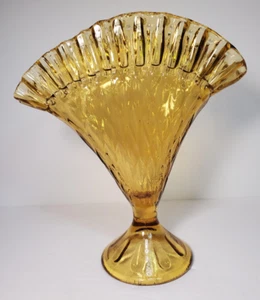 Fenton Peacock Fan Vase Art Glass Amber Golden Diamond Pattern Handmade Vtg - Picture 1 of 12