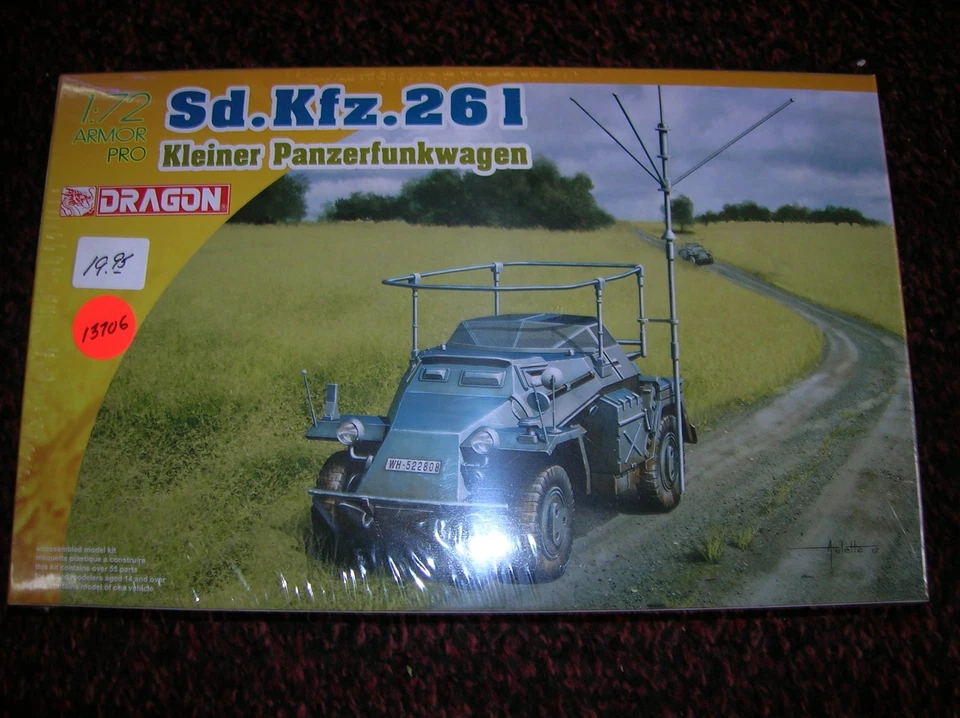 DRAGON # 7447 "SD.KFZ.261 KLEINER PANZERFUNKWAGON  " 1/72  LOT #13706 - Image 1 of 1