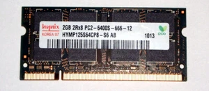 2 GB DDR2 RAM 200-pin SO-DIMM 2Rx8 PC2-6400S 'Hynix HYMP125S64CP8-S6 AB' - Photo 1/2