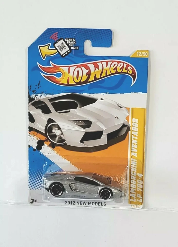 Hot Wheels 2012 Models #12 Lamborghini Aventador LP 700-4 Silver W/ Pr5s
