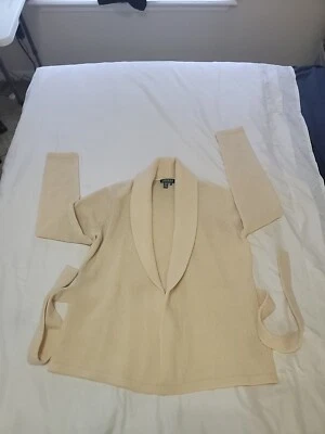 LAUREN by Ralph Lauren 100% Lambs Wool Italian Yarn Sweater Women Lrg w/Belt Ltd - Image 1 of 4