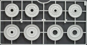 Trumpeter 1/16 Scale Sd Kfz 186 Jagdtiger Parts Tree RW1 from Kit No. 00923 - Picture 1 of 1