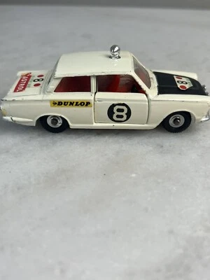 Dinky Toys 212 Ford Cortina East African Safari Rally hecho en Inglaterra 1/43 Foto 1 de 4