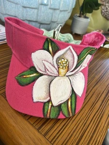 Nuevo sombrero visera floral flor blanca pintada a mano rosa para mujer artista original - Imagen 1 de 3