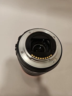 Fujifilm XF 18-55mm F2.8-4 R LM OIS Zoom Lens - Image 1 of 4