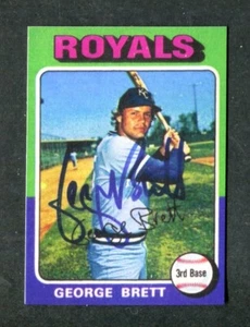 George Brett Signed Rookie Reprint Baseball Card 1975 Topps Facsimile Auto - Picture 1 of 2