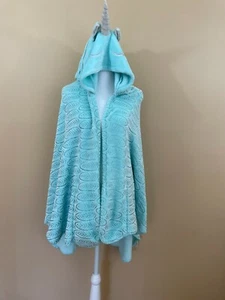 Justice Girls I Love Unicorns Wearable Cozy Blanket in Aqua Green - Picture 1 of 8