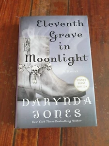 Official Signed 1st Edition Eleventh Grave in Moonlight Darynda Jones HCDJ LNEW! - Picture 1 of 10
