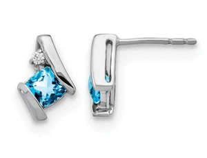 3/5 Carat (ctw) Blue Topaz Stud Earrings 10K White Gold - Picture 1 of 4