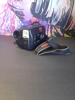 RCA Small Wonder Playback Camcorder CC636 VTG 1996 PARTS OR REPAIR ONLY - Image 1 of 4