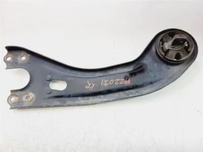 Brazo de control inferior derecho pasajero trasero Hyundai Santa Fe 2017 2018 2019 Foto 1 de 4