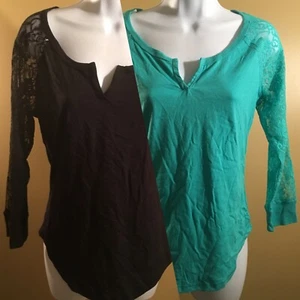 L.E.I. Juniors Split Neck Long lace sleeve top color options and sizes - Picture 1 of 7