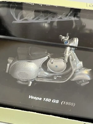 Vespa 150 GS 1955 Silver Diecast 1/32 Scale Moped Scooter Motorcycle NewRay NIB - Image 1 of 4