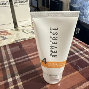 Rodan & Fields Reverse 4 Broad Spectrum Sunscreen 1.7 fl oz. Unopened EXP 8/2019 - Picture 1 of 2