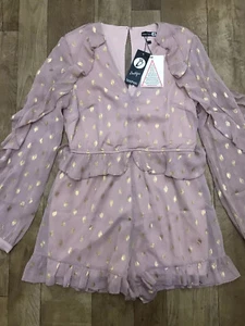 Traje de juego Boohoo Oscuro Rosa Metálico Mangas de GNL con volantes de gasa UK12 A22 - Imagen 1 de 11