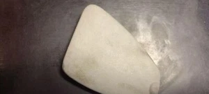 Renault Clio II Deckel Sicherungskasten 8200071237 - Bild 1 von 3