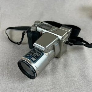 Olympus Camedia C-2100 2.1IMP Digitalkamera Ultra Zoom - ohne Akku - ungetestet - Bild 1 von 11