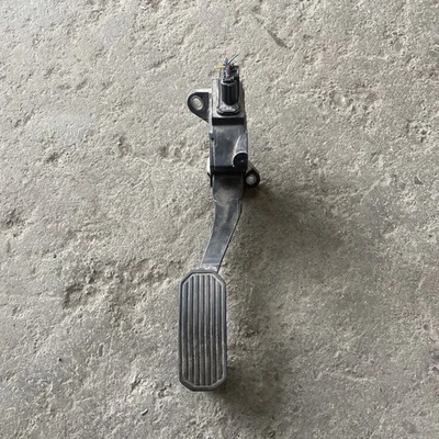 Conjunto de pedal de acelerador Toyota Camry Avalon 2012-2018 78110-06040 OEM Foto 1 de 4